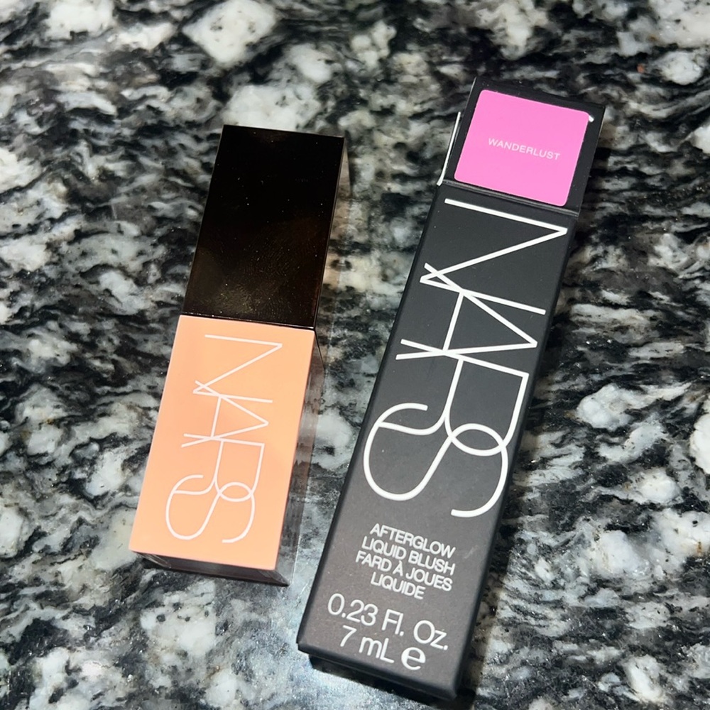 NARS Afterglow Liquid Blush -wanderlust